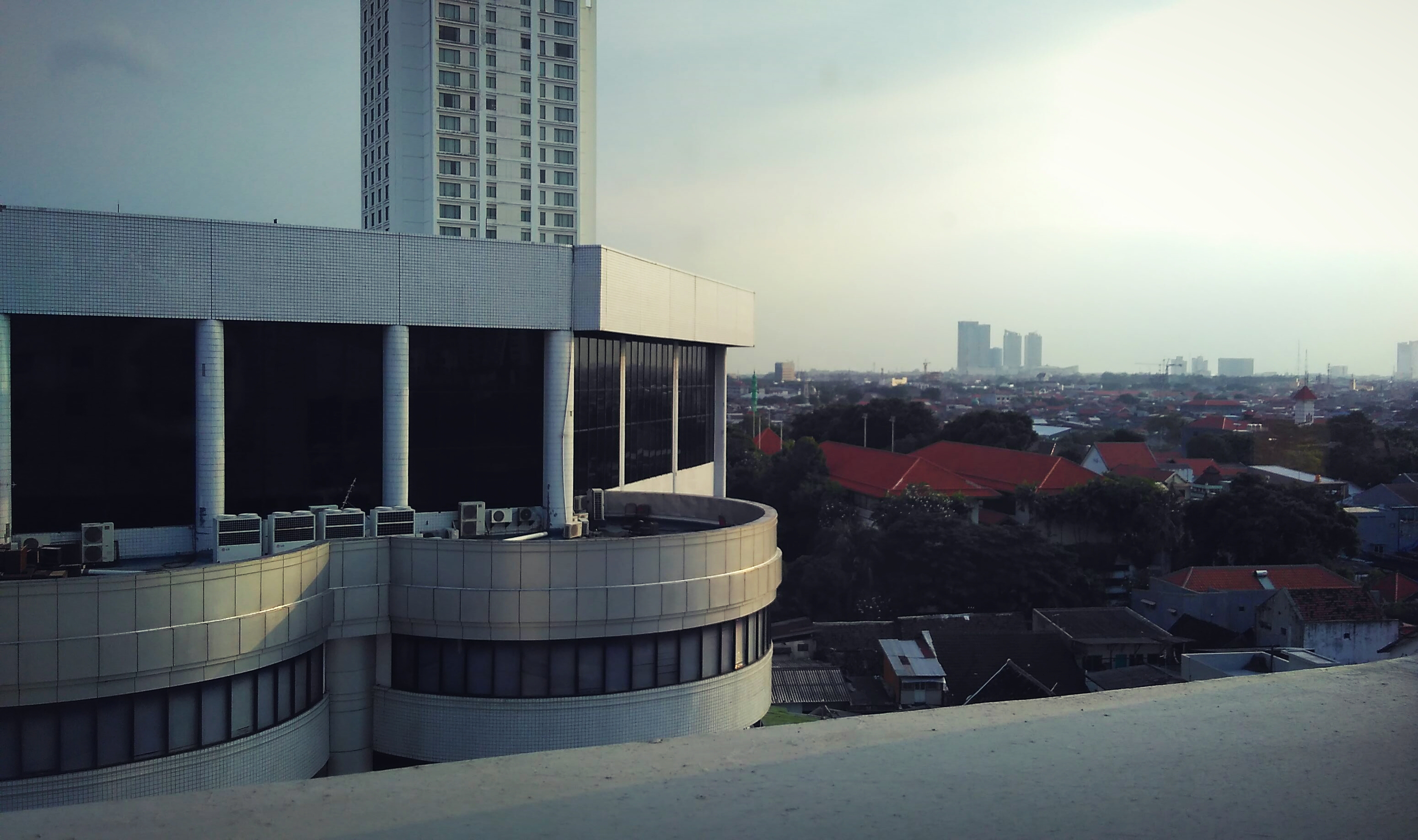 Pemandangan Kota Surabaya Sore Ini Debiaridiawans Weblog